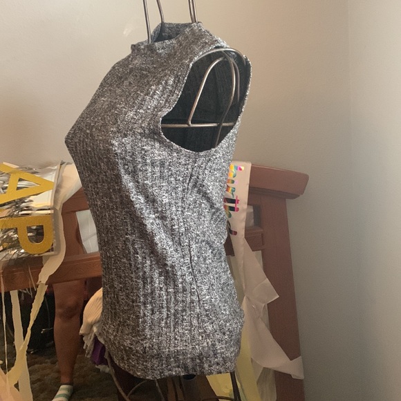 Sweater sleeveless - Picture 2 of 2